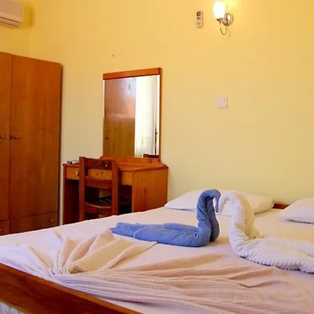 West Homestay
